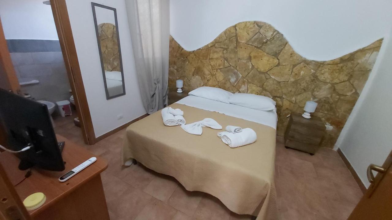 Residence Il Castello 兰佩杜萨 客房 照片