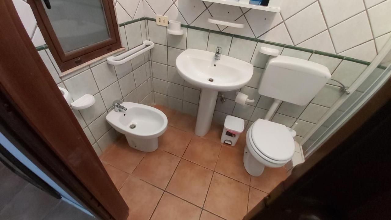 Residence Il Castello 兰佩杜萨 外观 照片